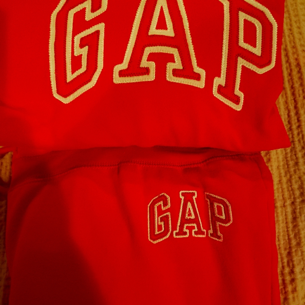 Sweatshirt and Sweatpants